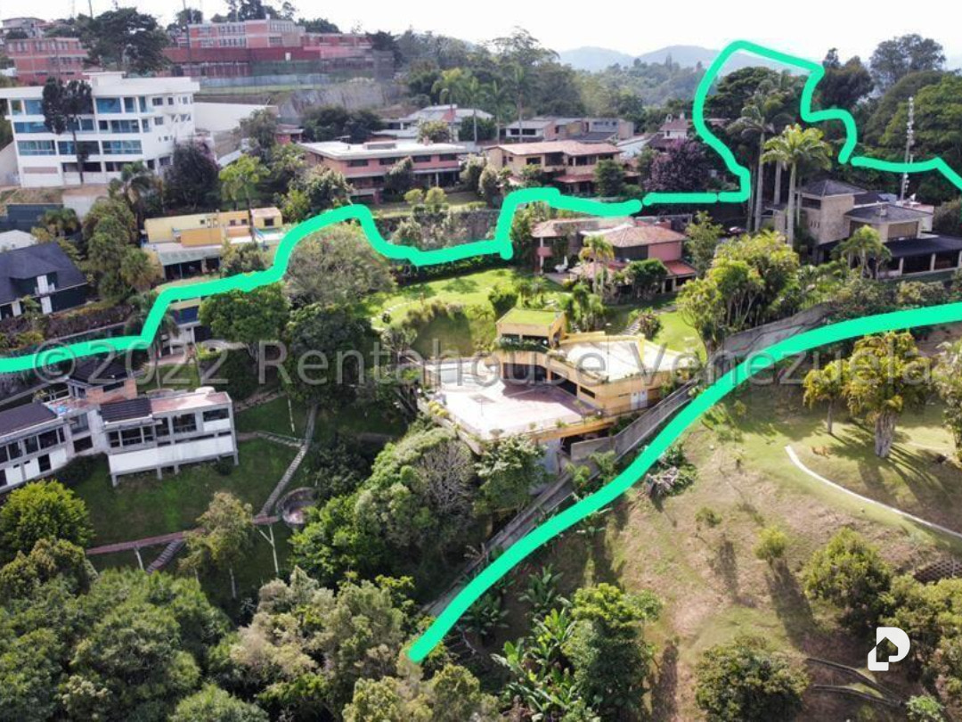 Casa en Avenida Central De La Lagunita, Caracas – 7