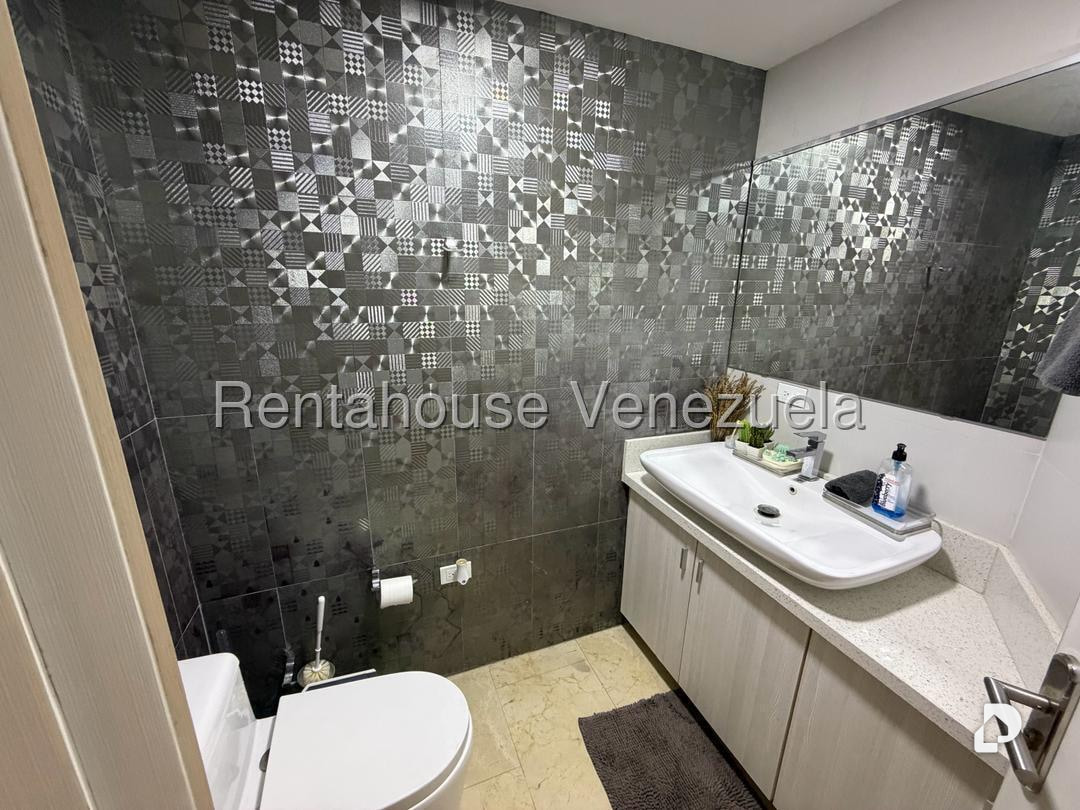 Apartamento en Las Esmeraldas, Caracas