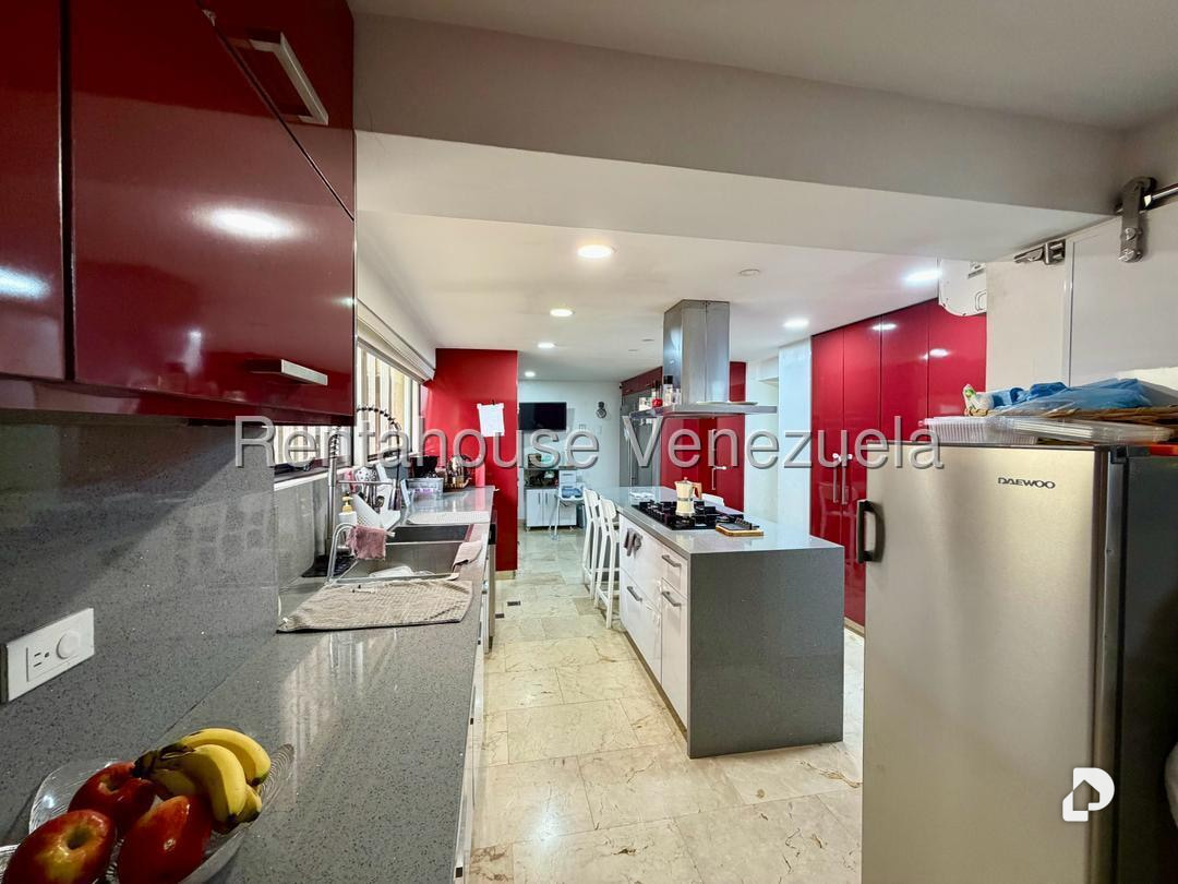 Apartamento en Las Esmeraldas, Caracas