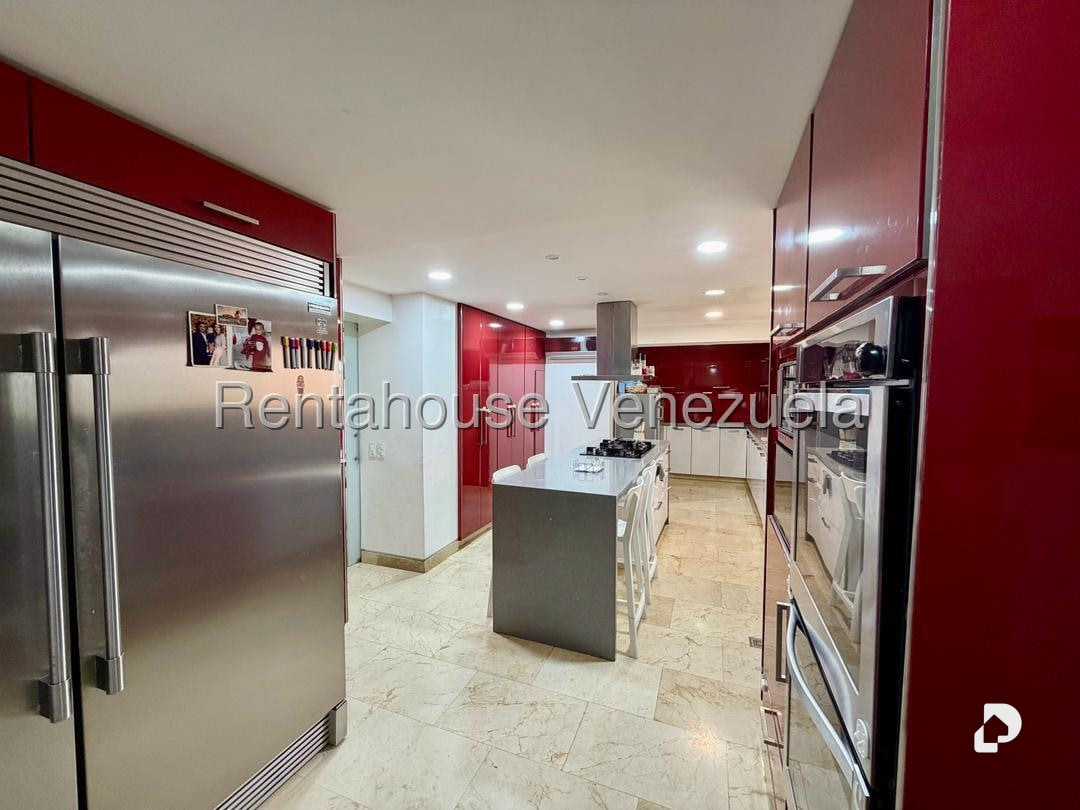 Apartamento en Las Esmeraldas, Caracas