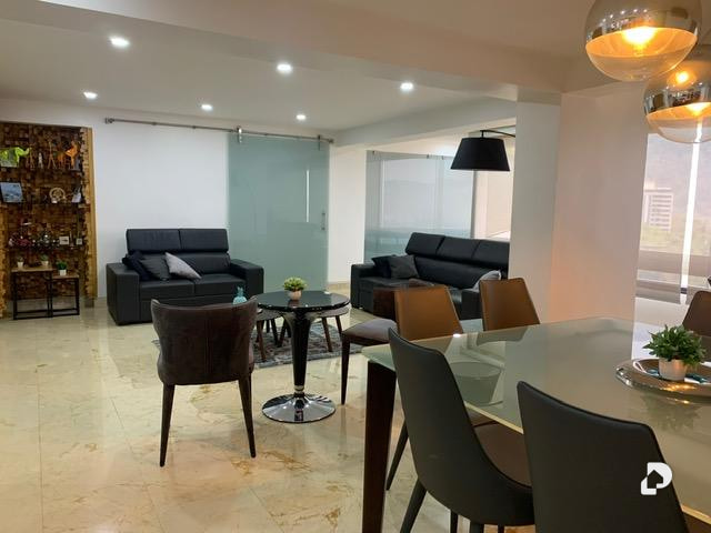Apartamento en Las Esmeraldas, Caracas