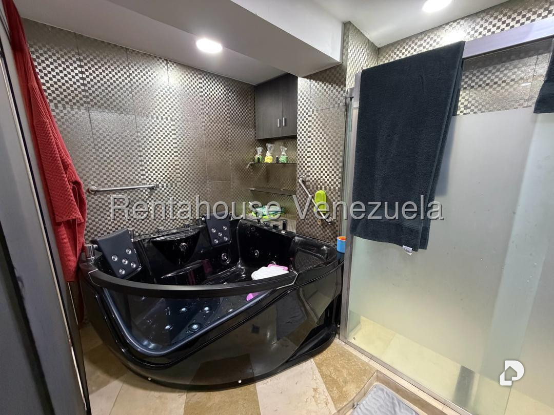 Apartamento en Las Esmeraldas, Caracas