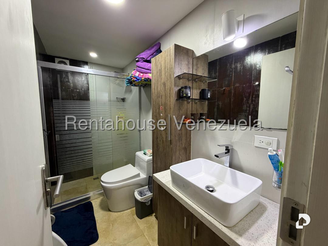 Apartamento en Las Esmeraldas, Caracas