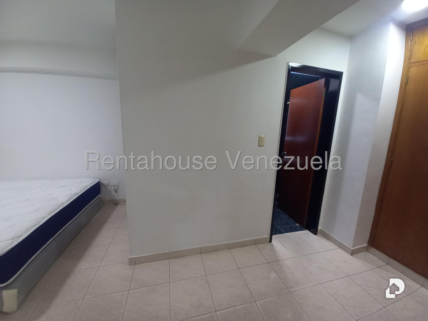 Apartamento en Colinas de La California, Caracas – 24