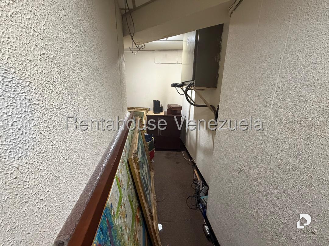 Oficina en Los Caobos, Caracas – 13
