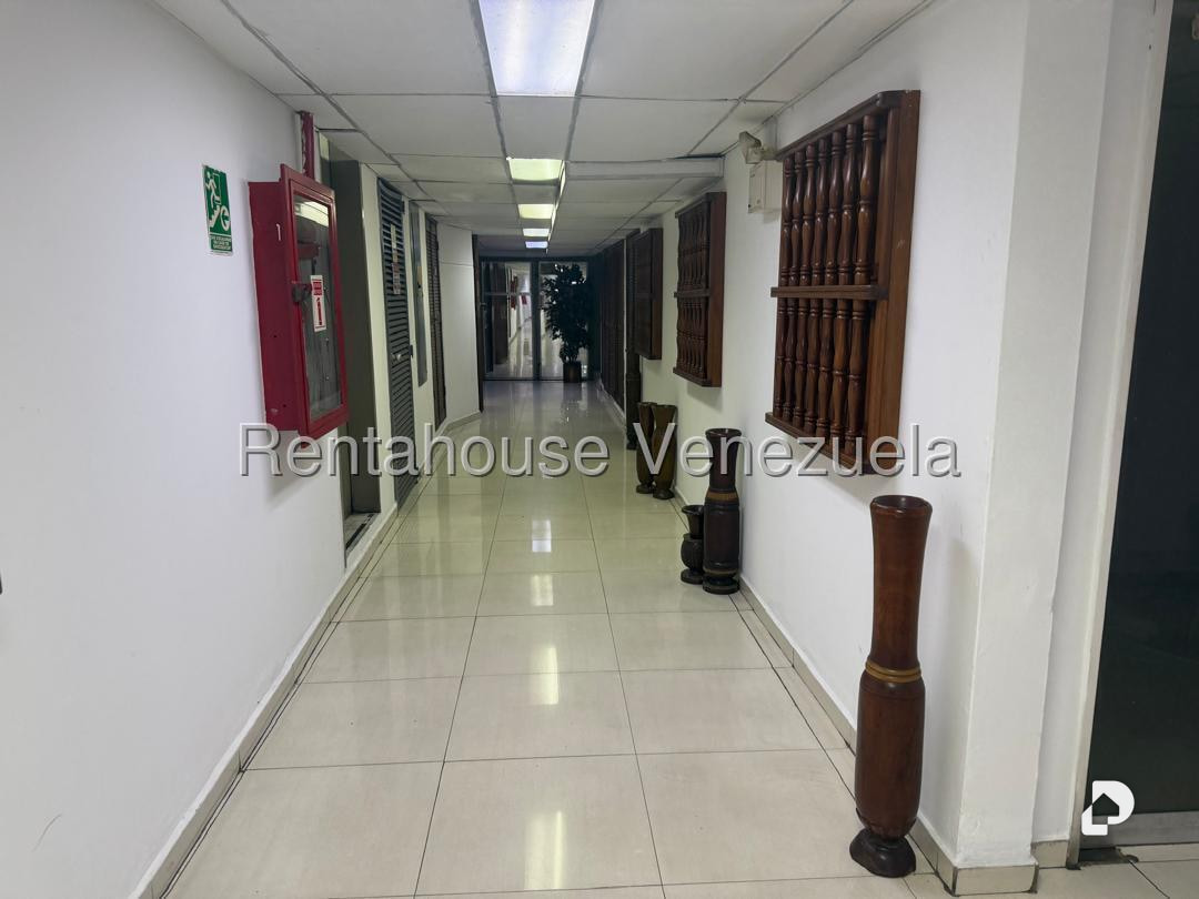 Oficina en Los Caobos, Caracas – 14