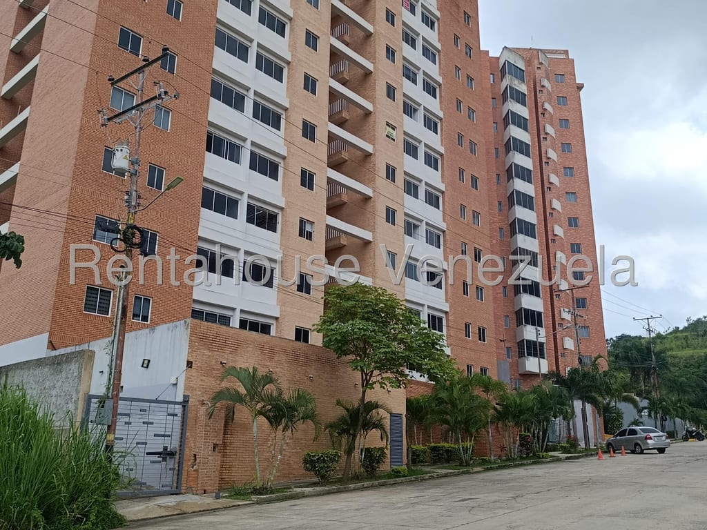 Apartamento en Manantial, Naguanagua - 1