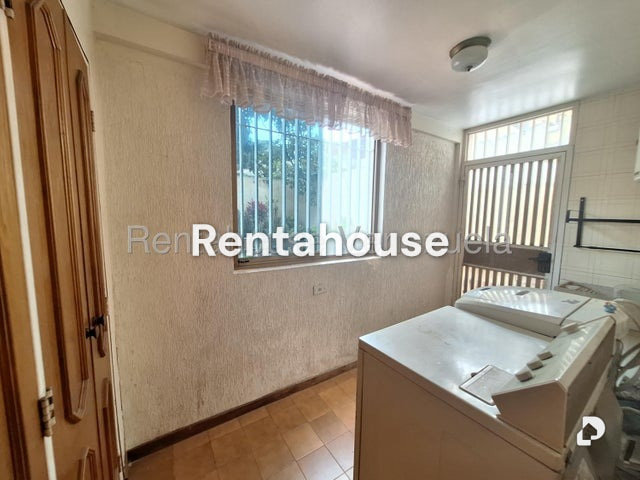 Casa en Parroquia Urbana San José, Valencia – 23