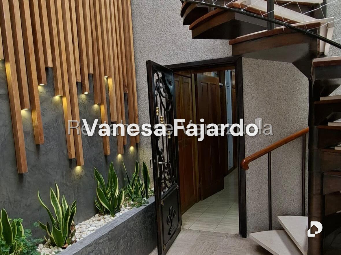 Penthouse en Cumbres de Curumo, Caracas