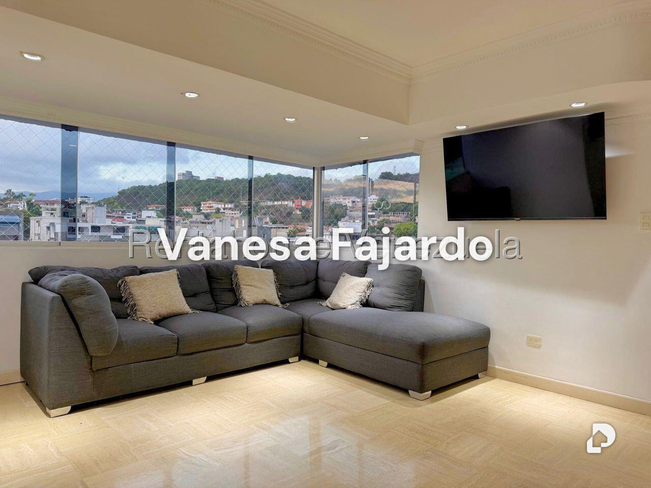 Penthouse en Cumbres de Curumo, Caracas