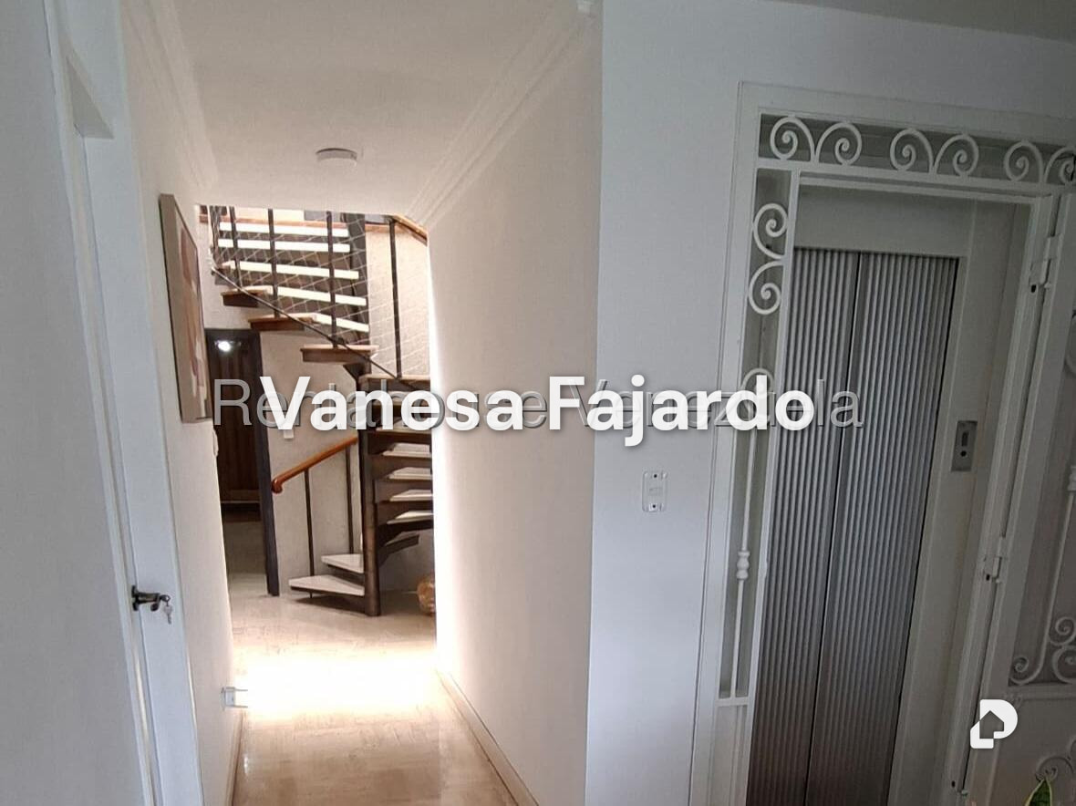 Penthouse en Cumbres de Curumo, Caracas
