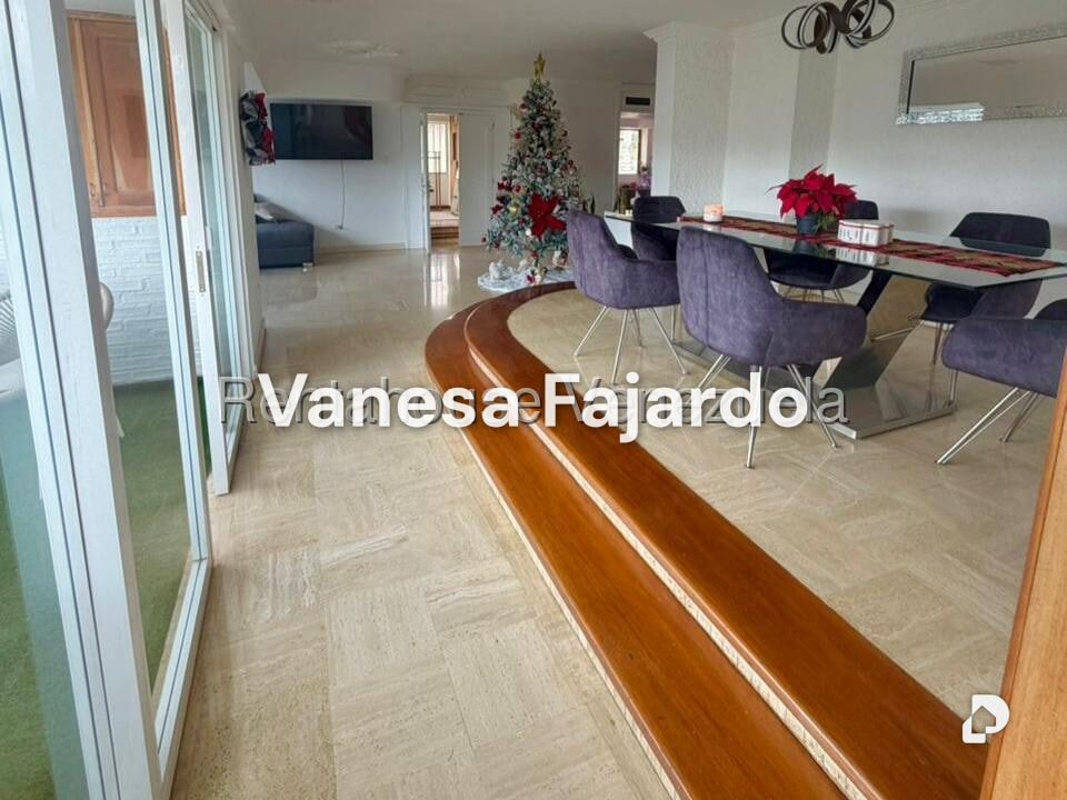 Penthouse en Cumbres de Curumo, Caracas