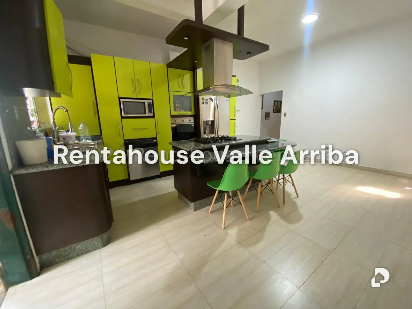 Local comercial en Los Palos Grandes, Caracas – 16
