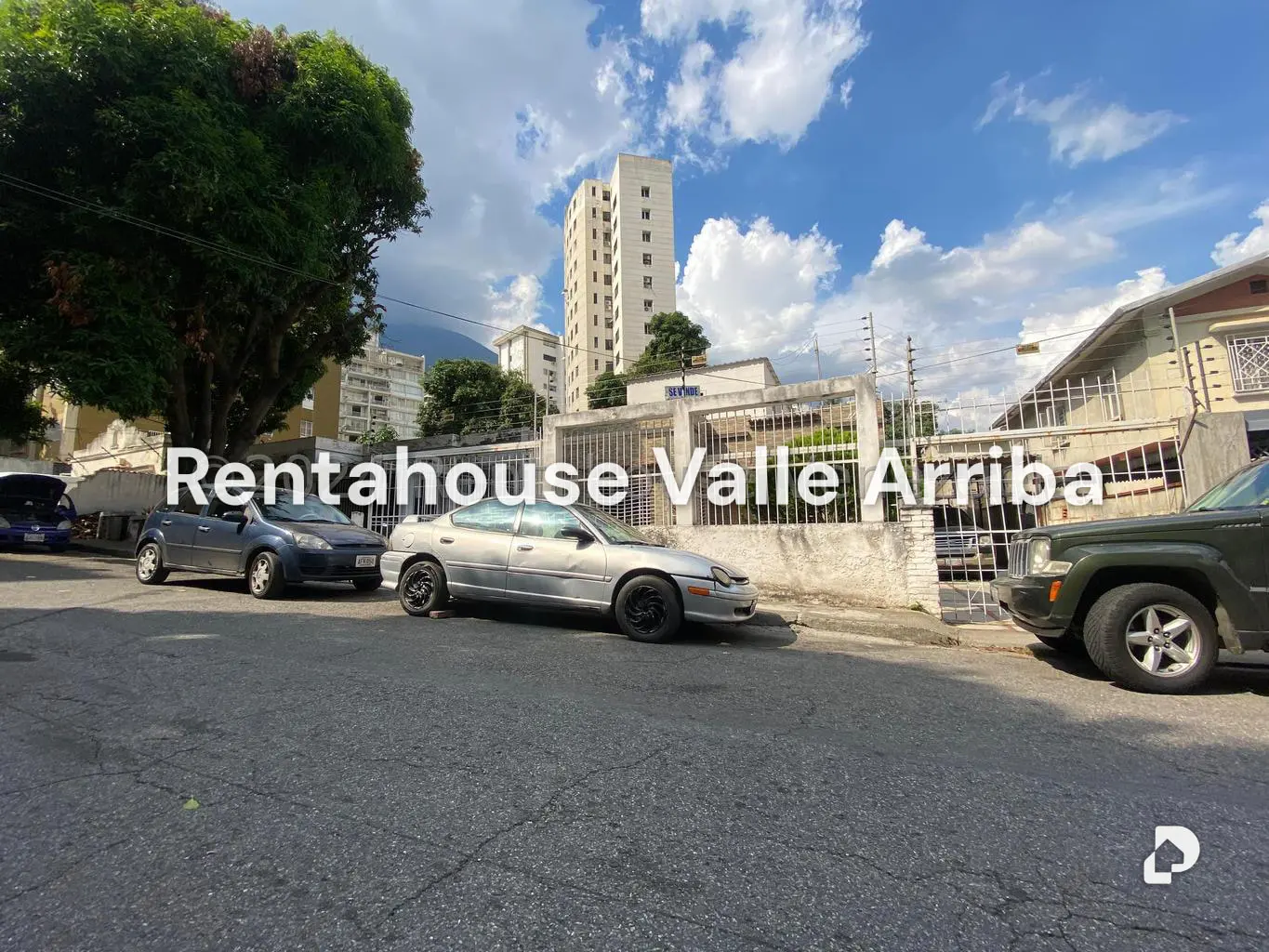 Local comercial en Los Palos Grandes, Caracas – 22