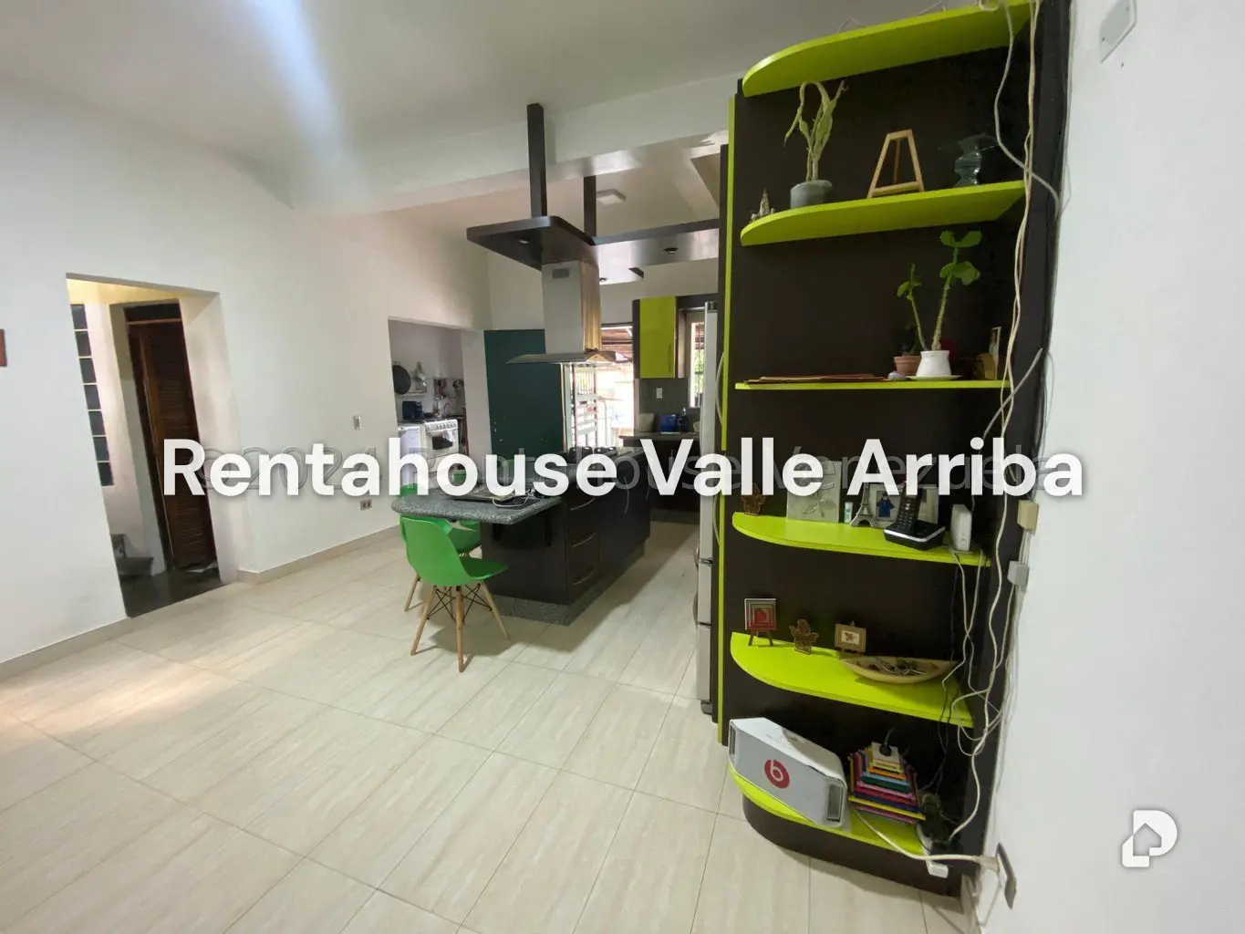 Local comercial en Los Palos Grandes, Caracas – 13