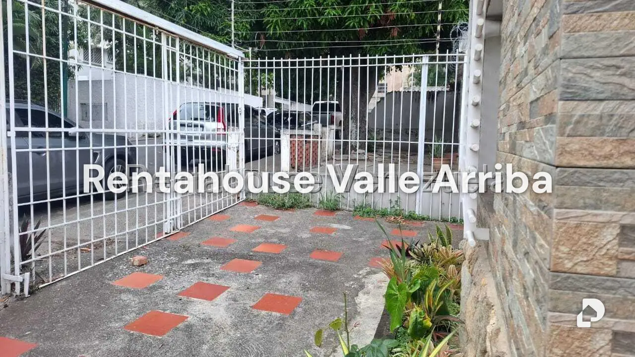 Local comercial en Los Palos Grandes, Caracas – 3