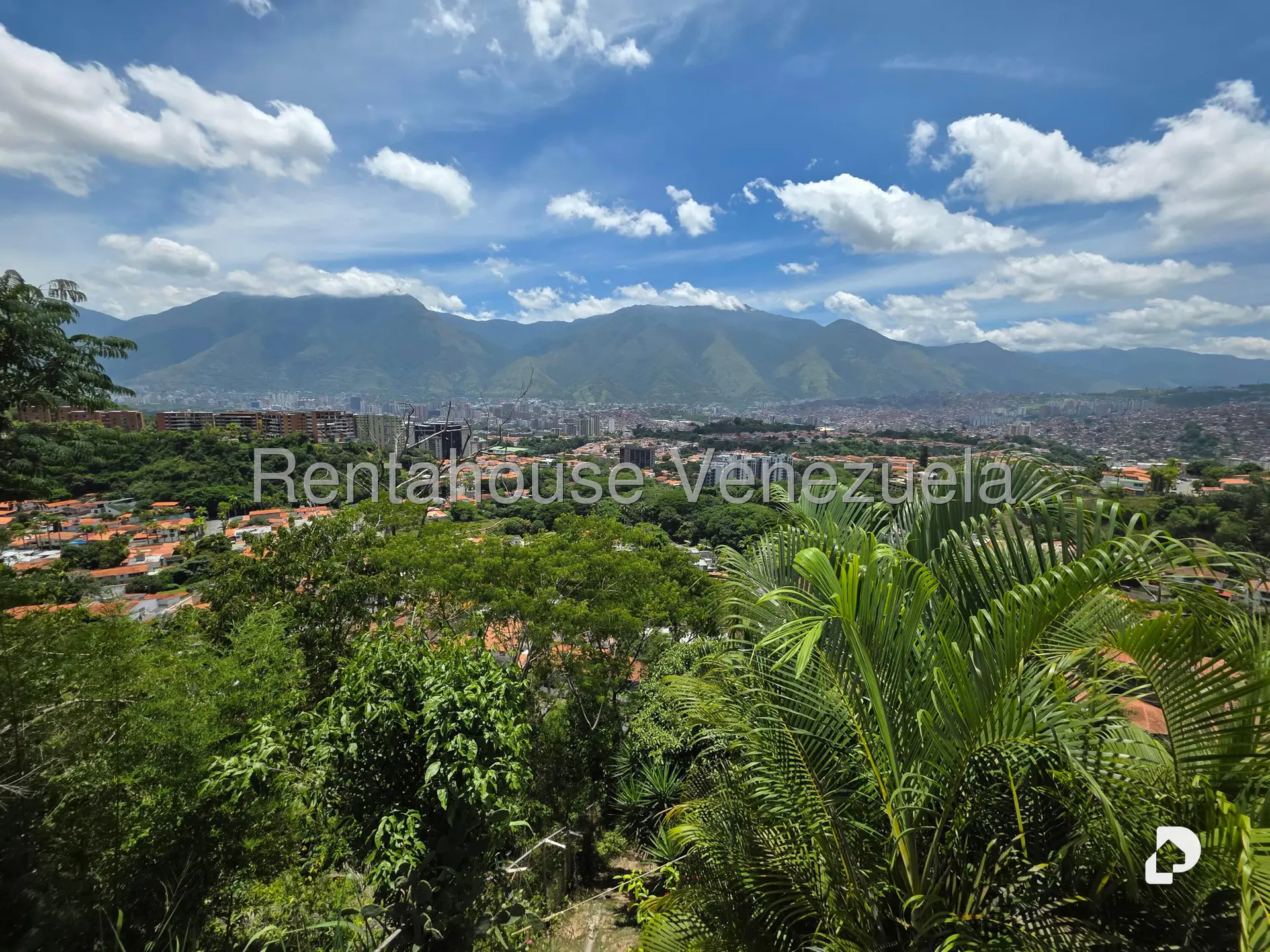 Townhouse en El Cafetal, Caracas – 16