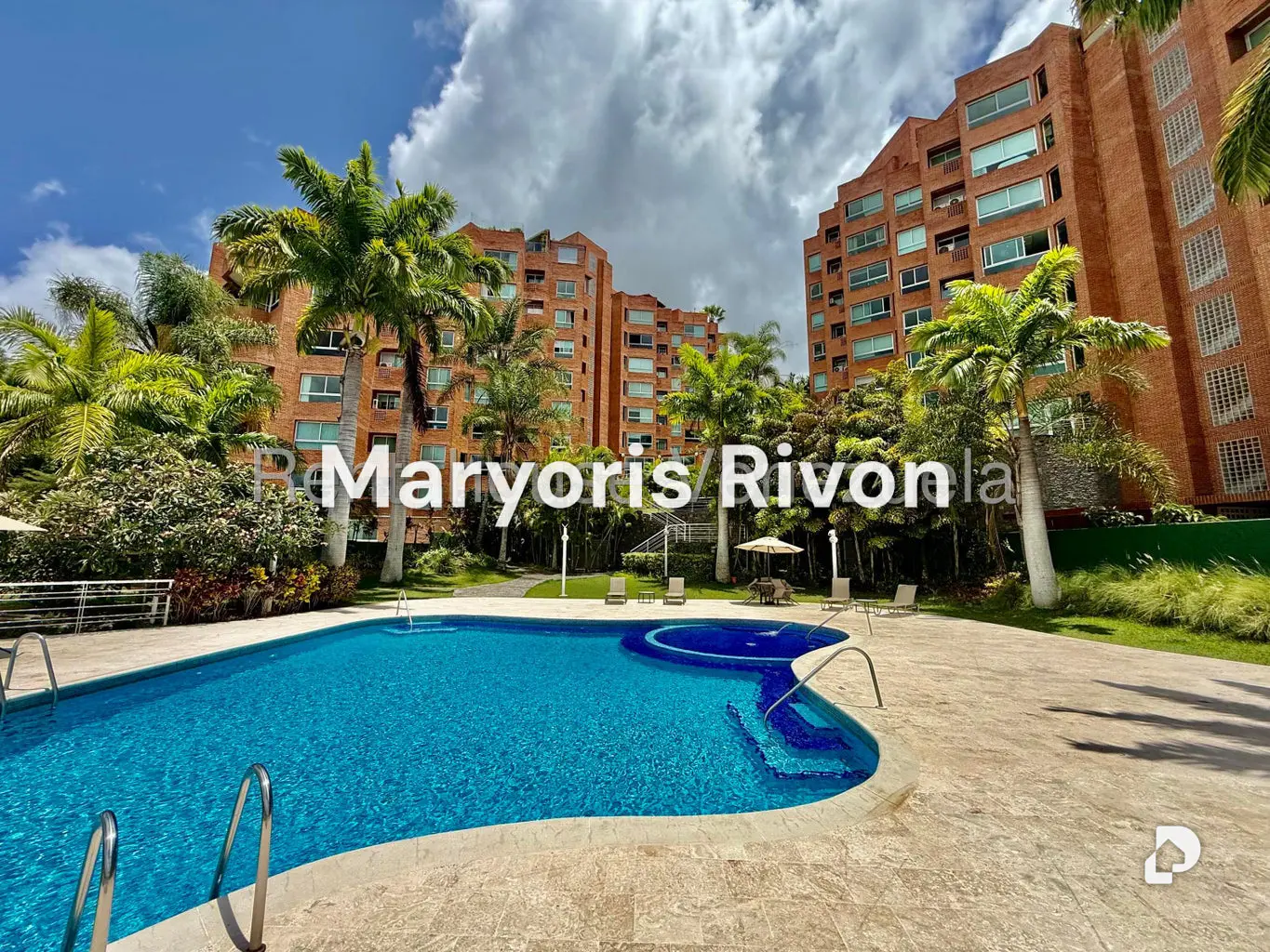 Apartamento en Solar del Hatillo, Caracas – 1