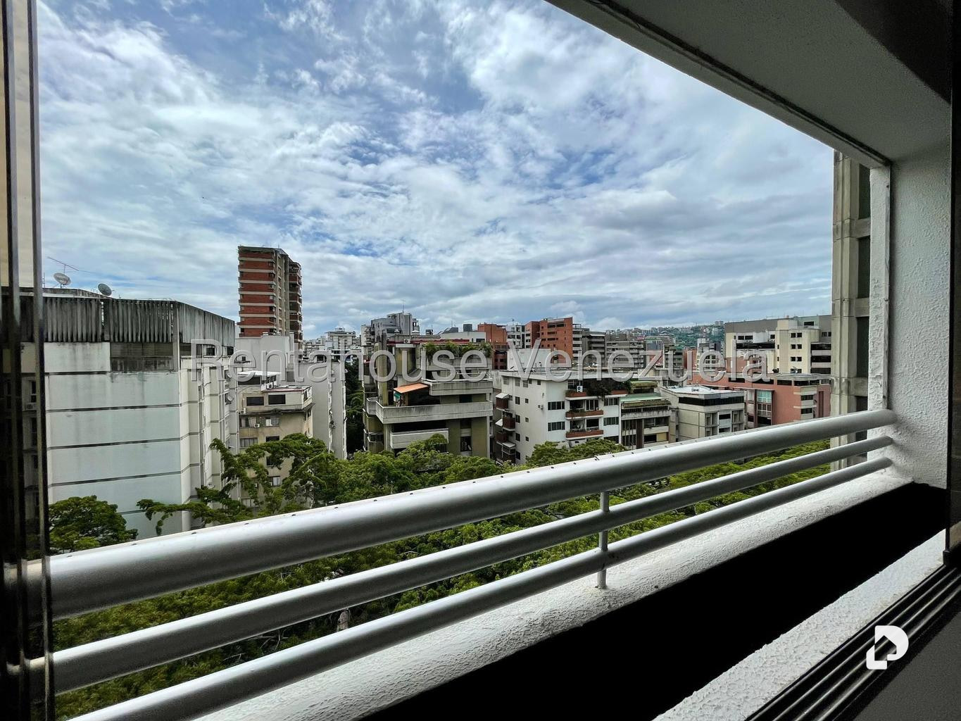 Apartment in La Florida, Caracas – 17