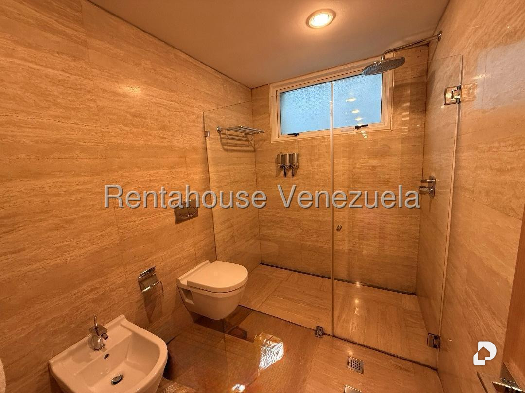Apartamento en Campo Alegre, Caracas – 22