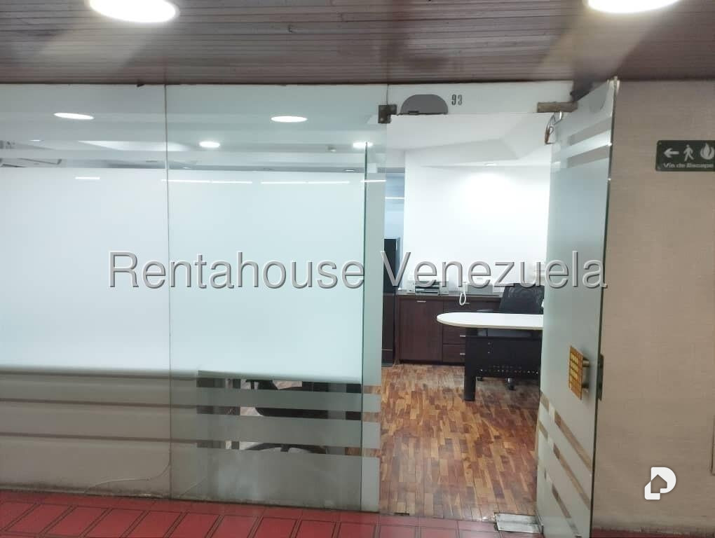Oficina en Las Mercedes, Caracas – 2