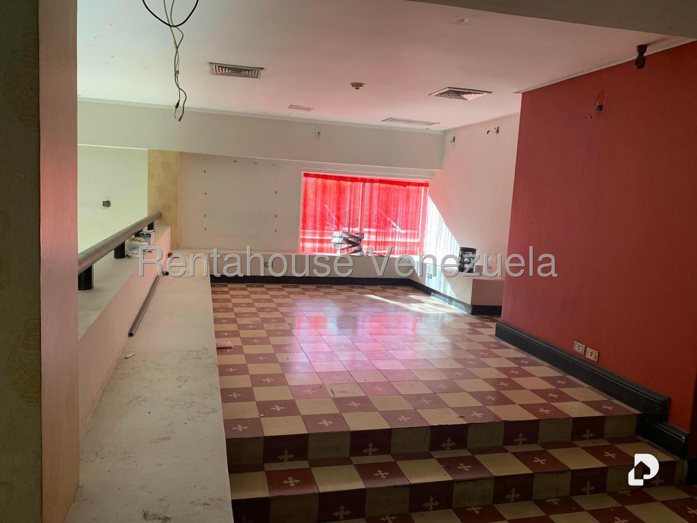 Local comercial en La Castellana, Caracas – 8