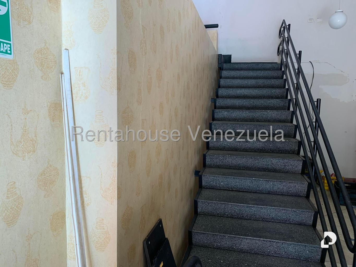 Local comercial en La Castellana, Caracas – 15