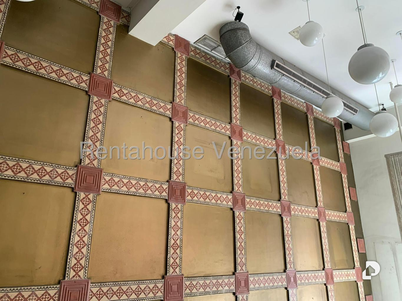 Local comercial en La Castellana, Caracas – 19