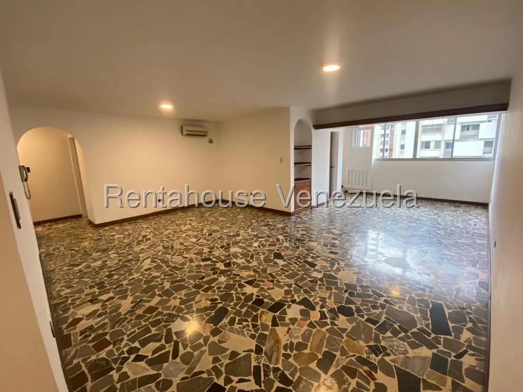 Apartamento en La Urbina, Caracas - 1