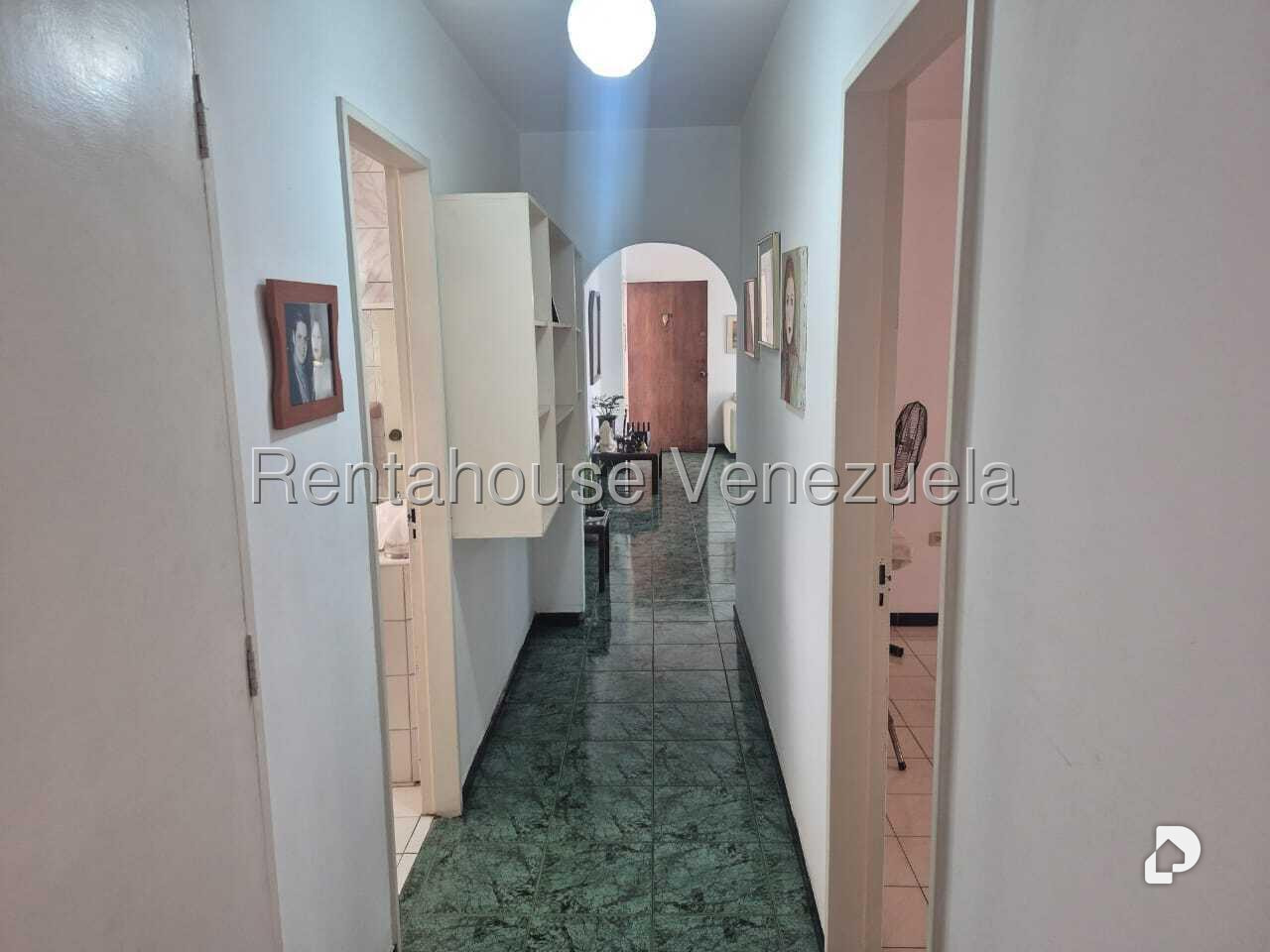 Apartamento en San Bernardino, Caracas – 19