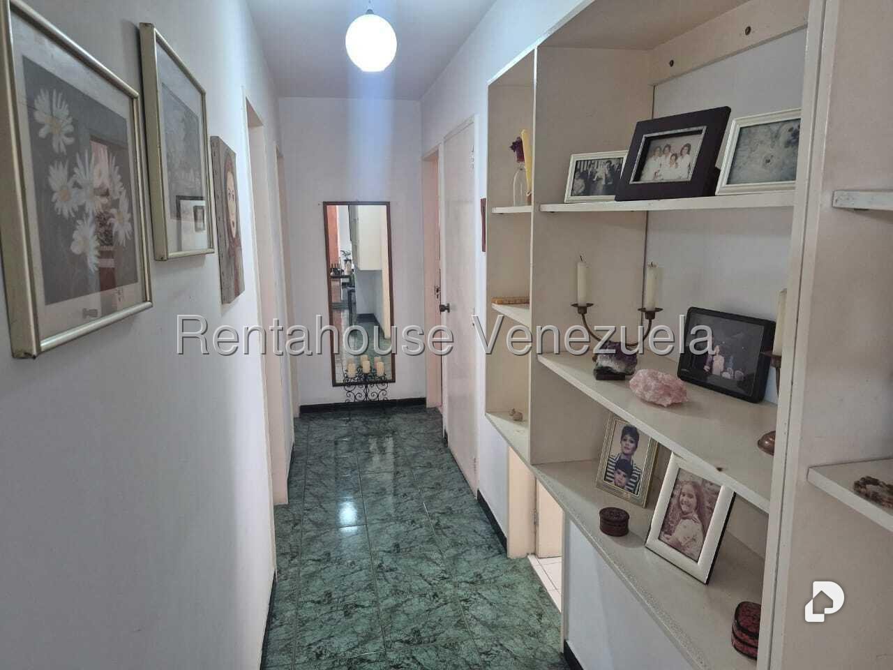 Apartamento en San Bernardino, Caracas – 18