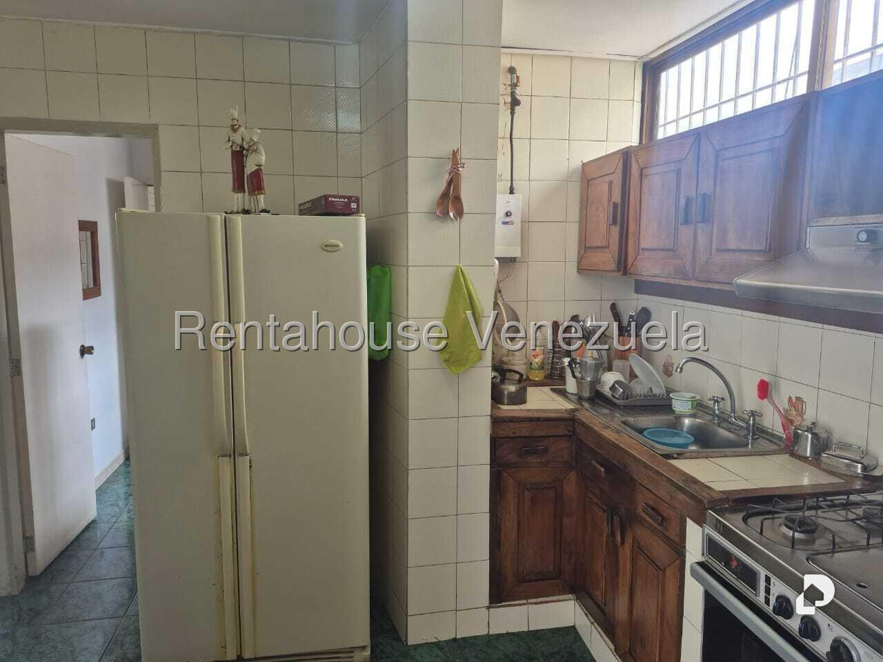Apartamento en San Bernardino, Caracas – 13