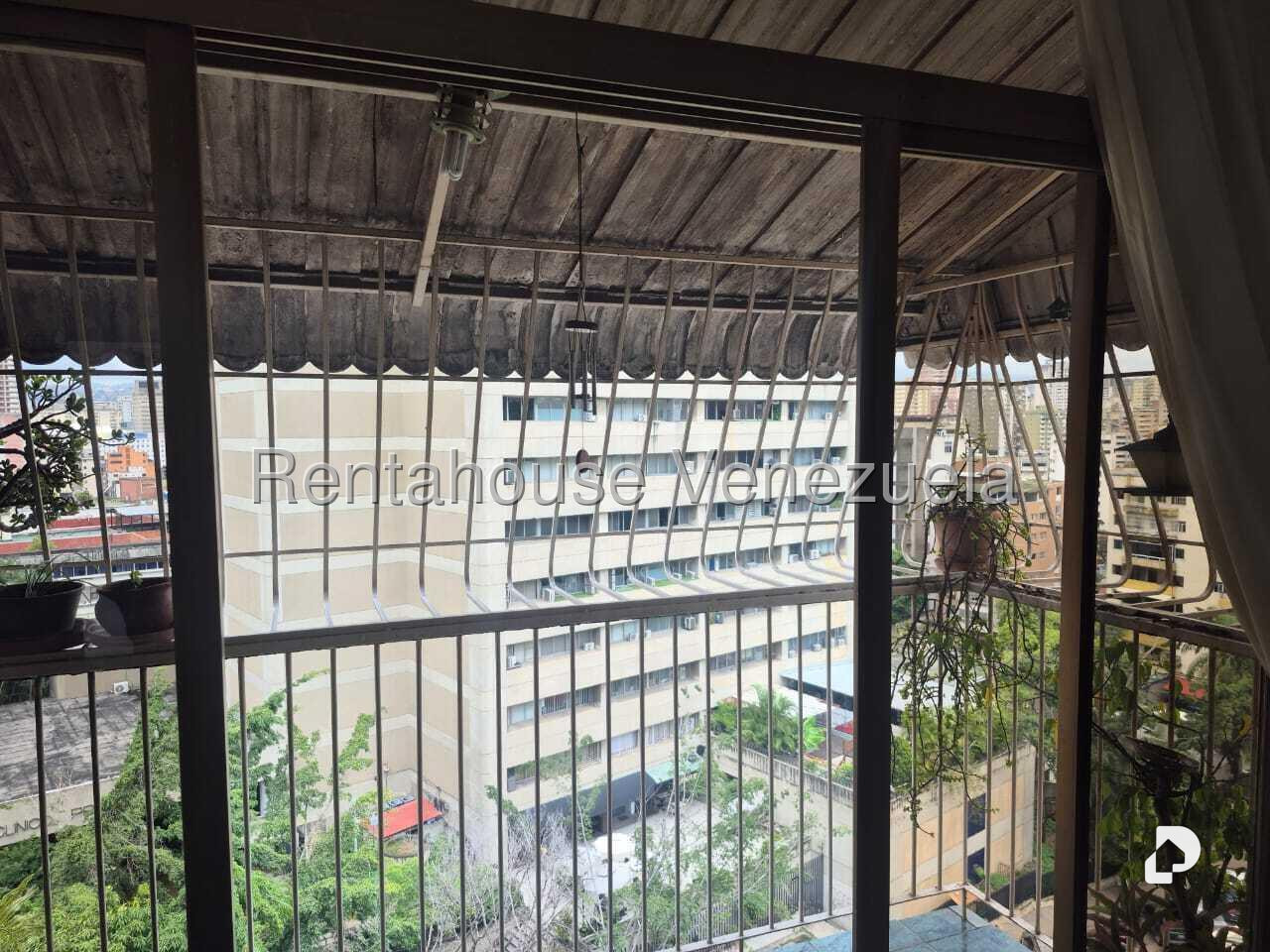 Apartamento en San Bernardino, Caracas – 9