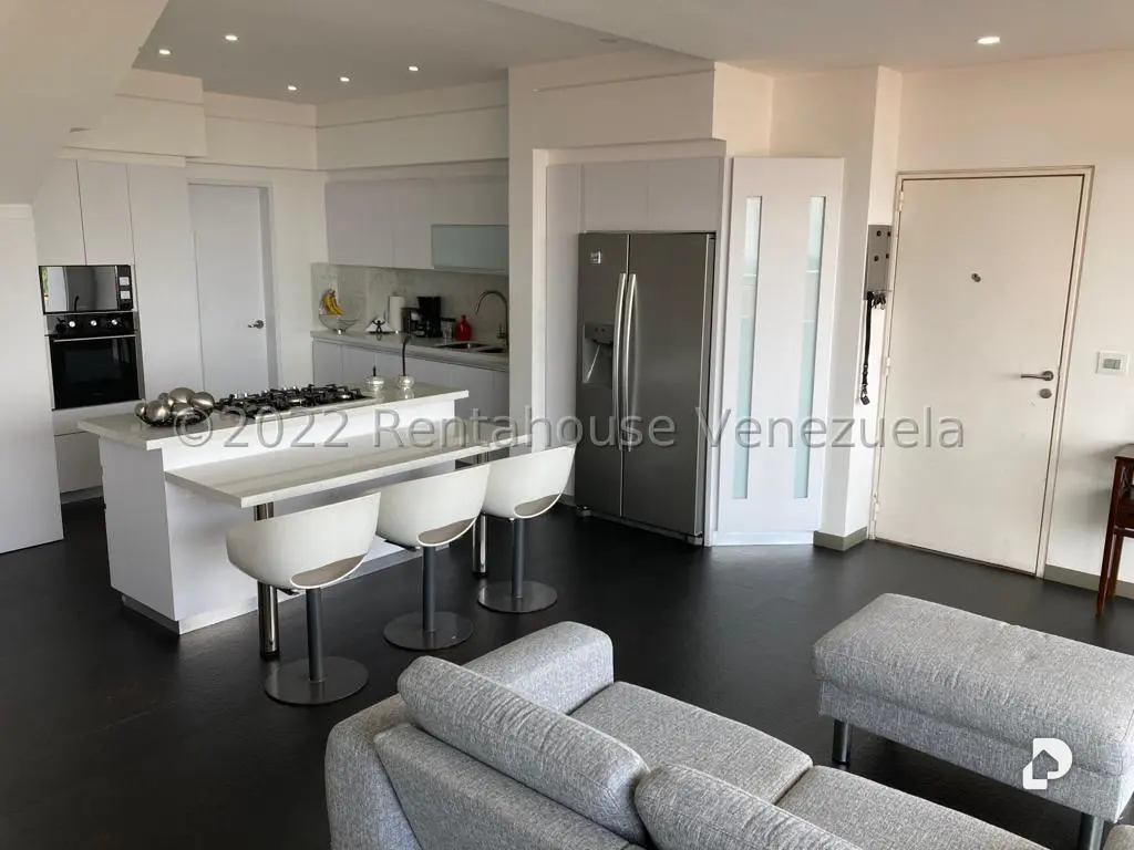 Apartamento en Oripoto, Caracas – 2