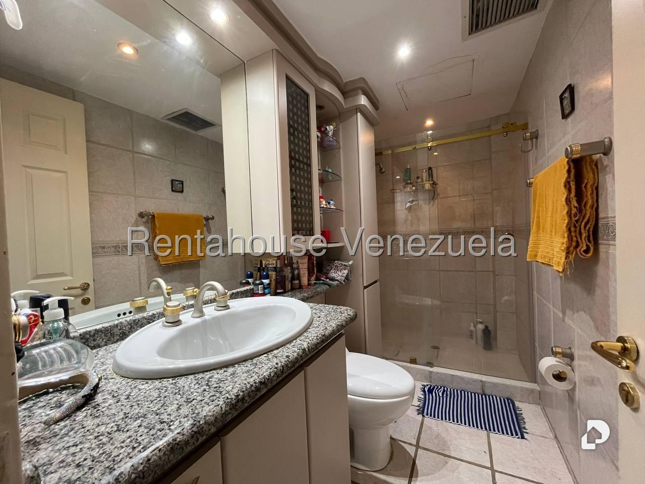 Apartamento en Campo Alegre, Caracas – 22