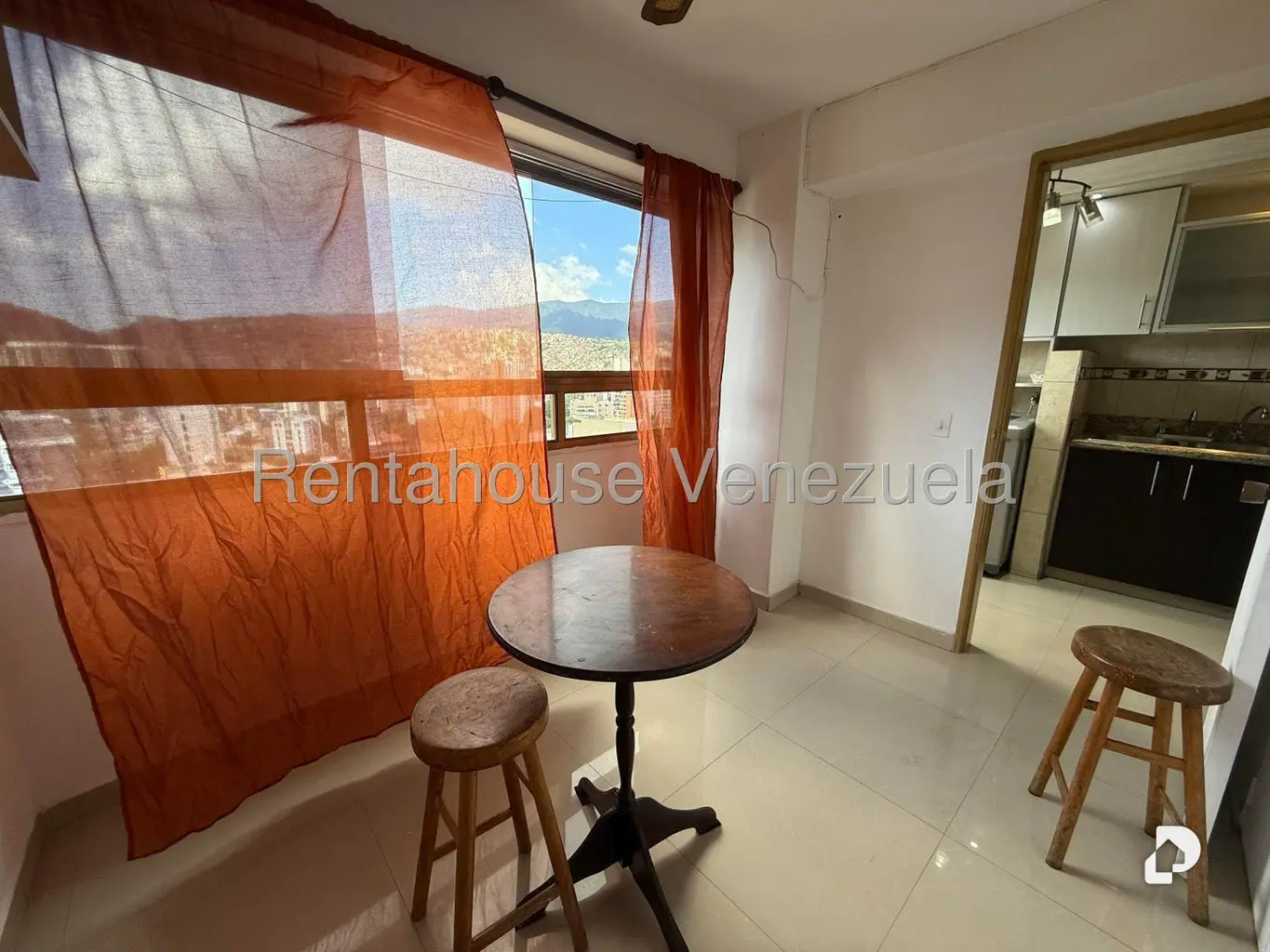 Apartamento en El Paraíso, Caracas – 13
