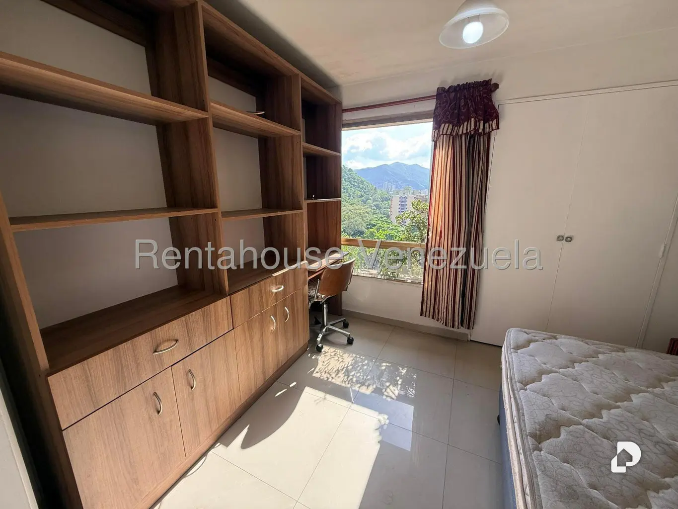 Apartamento en El Paraíso, Caracas – 12