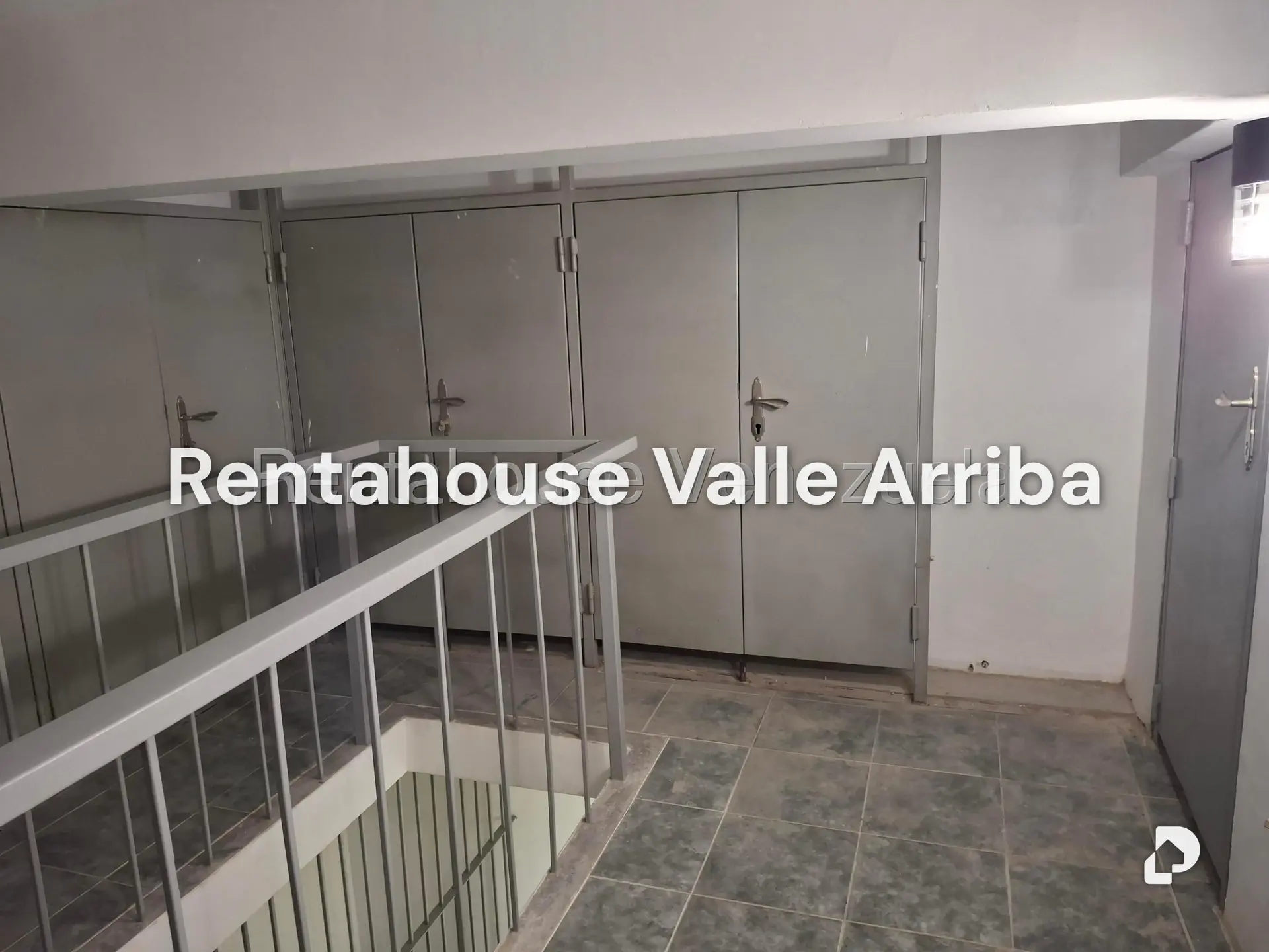Local comercial en Chuao, Caracas – 13