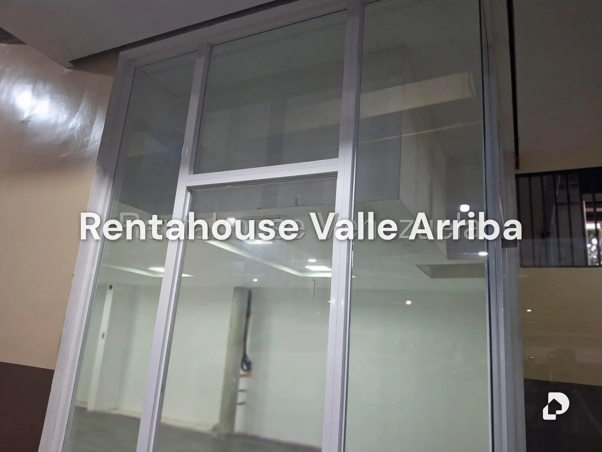 Local comercial en Chuao, Caracas – 21