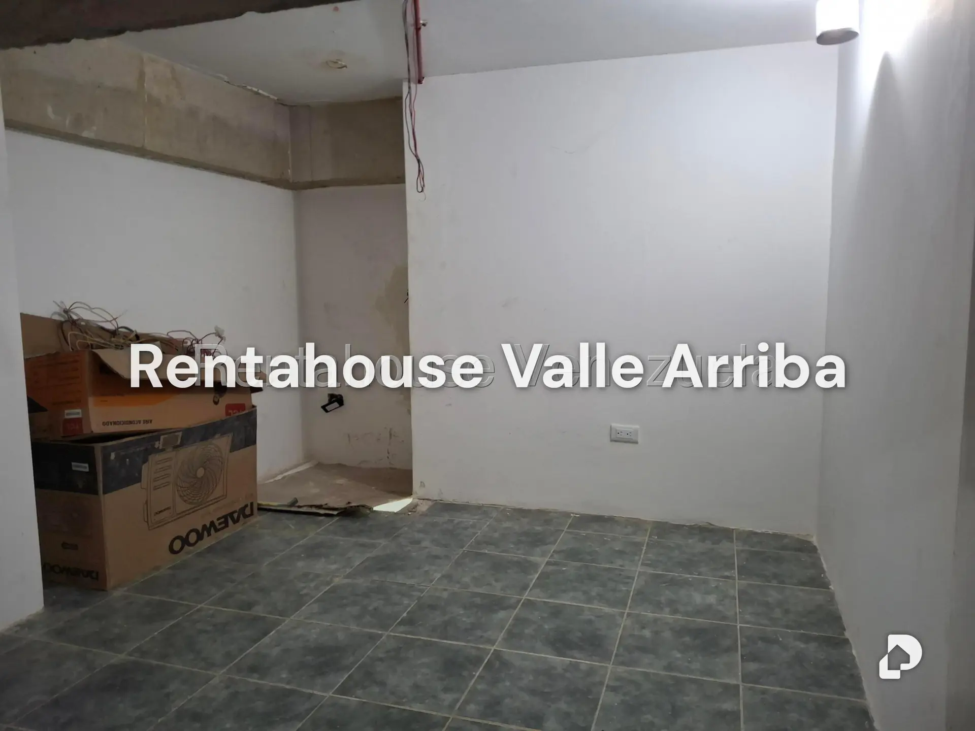 Local comercial en Chuao, Caracas – 9