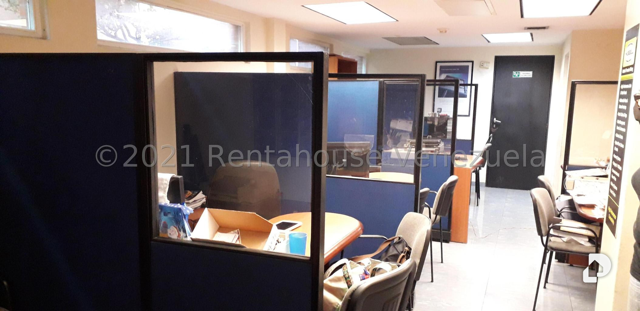 Local comercial en Los Chaguaramos, Caracas – 19
