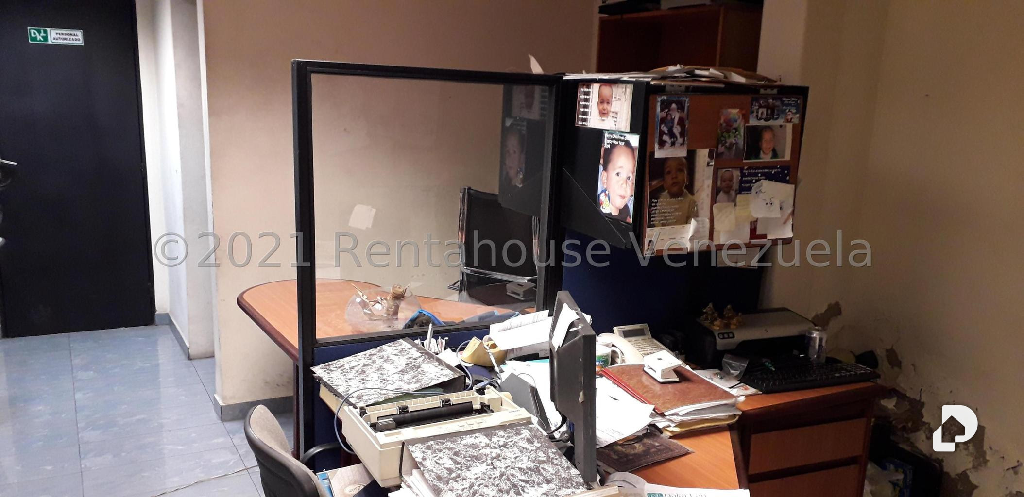 Local comercial en Los Chaguaramos, Caracas – 20