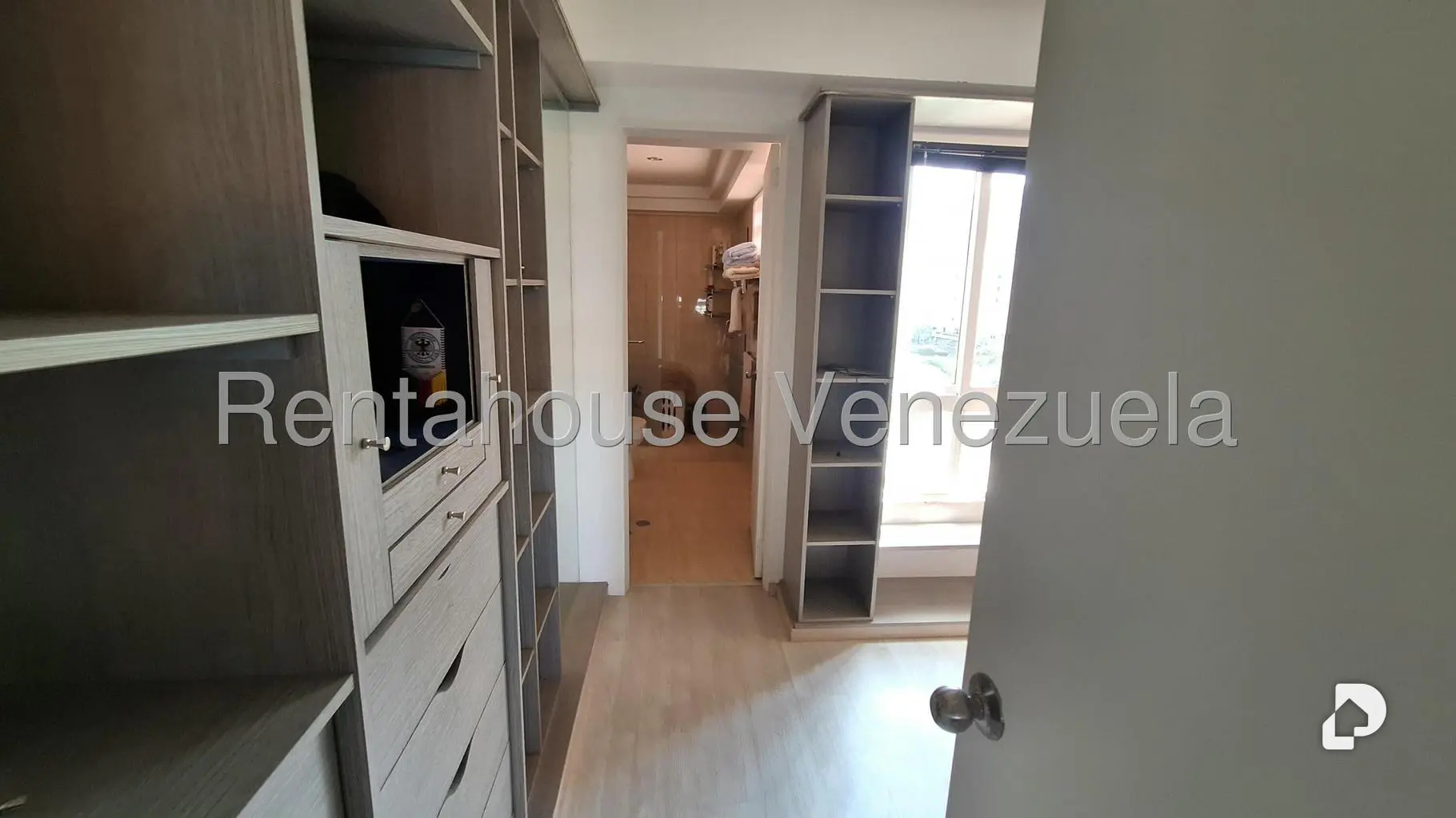 Apartamento en Lomas del Sol, Caracas – 28