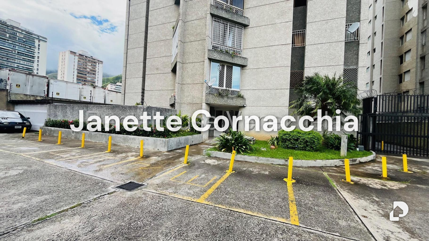 Apartment in La Urbina, Caracas – 24