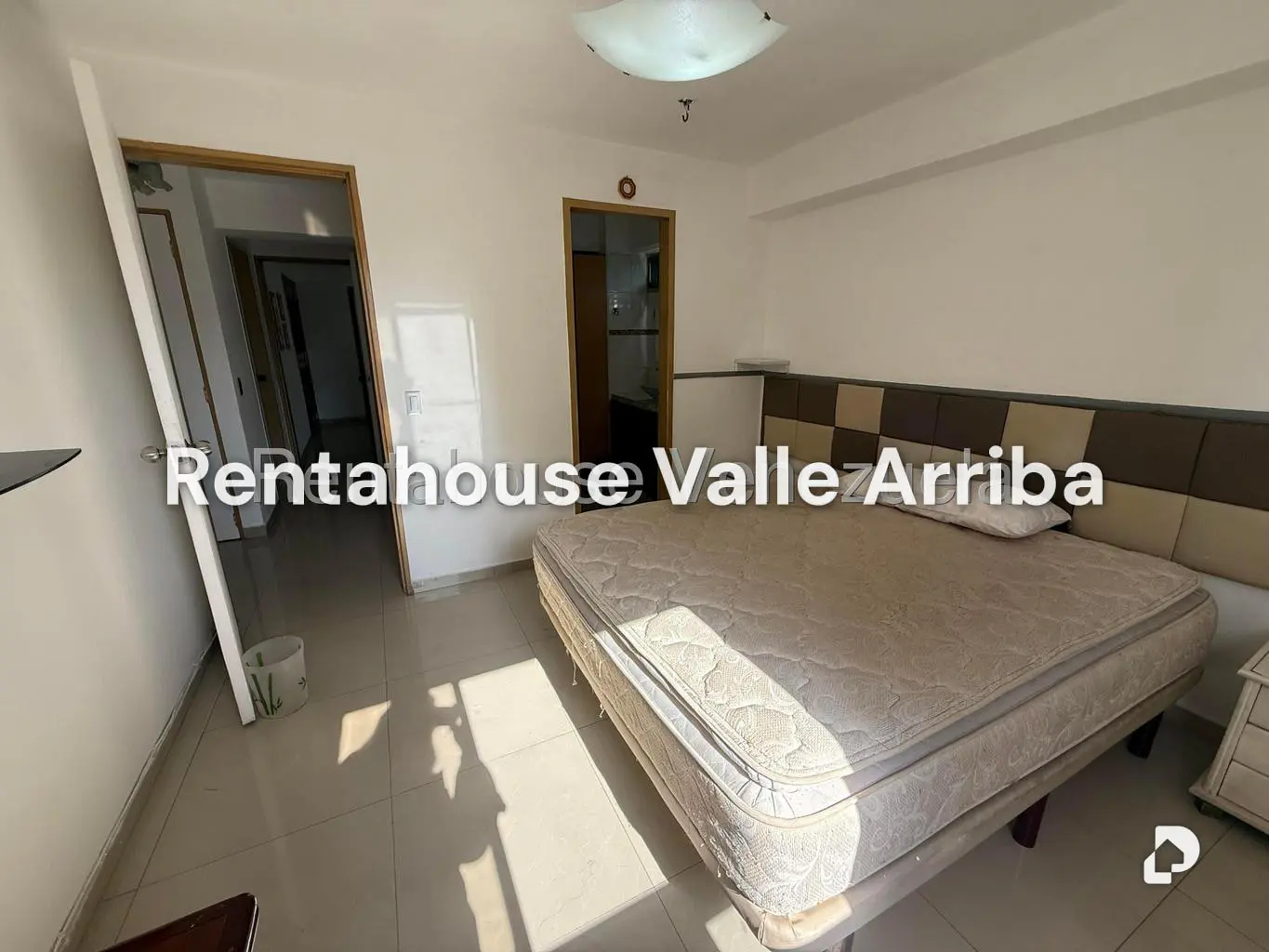 Apartamento en El Paraíso, Caracas – 11