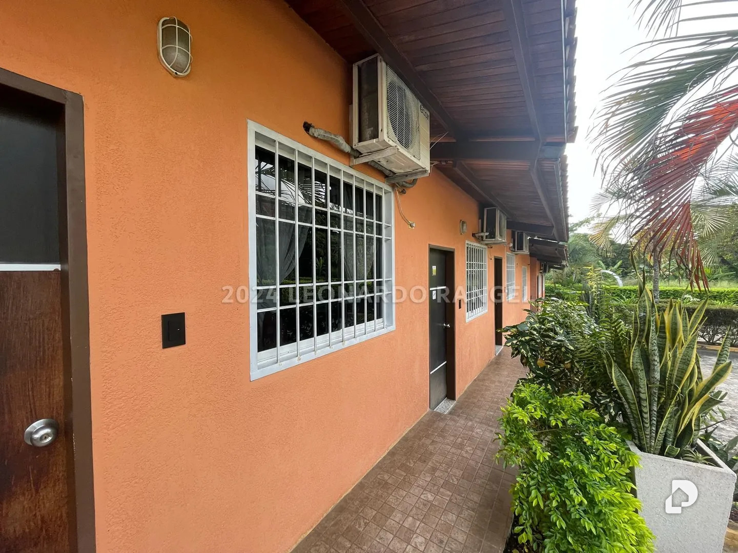 Edificio en Redoma del Chiguire sector Los Pinos, Barinas – 12