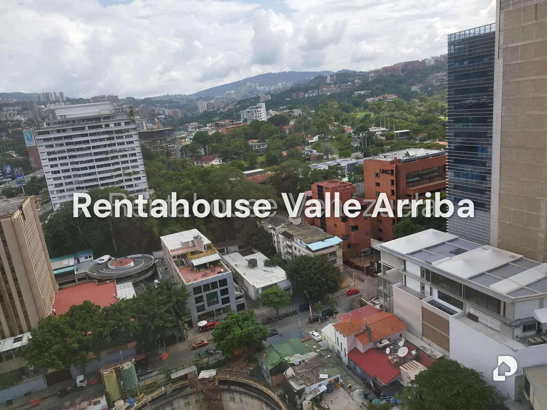 Oficina en Las Mercedes, Caracas – 14