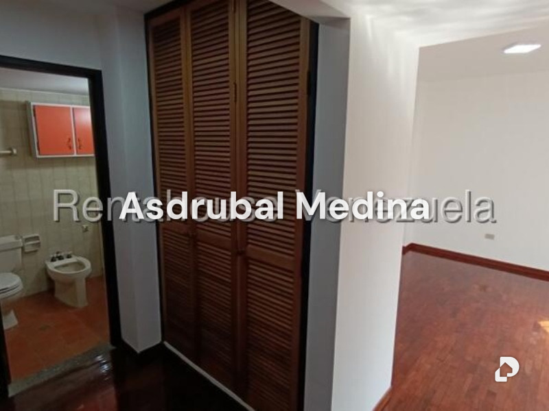 Apartamento en Altamira, Caracas – 13