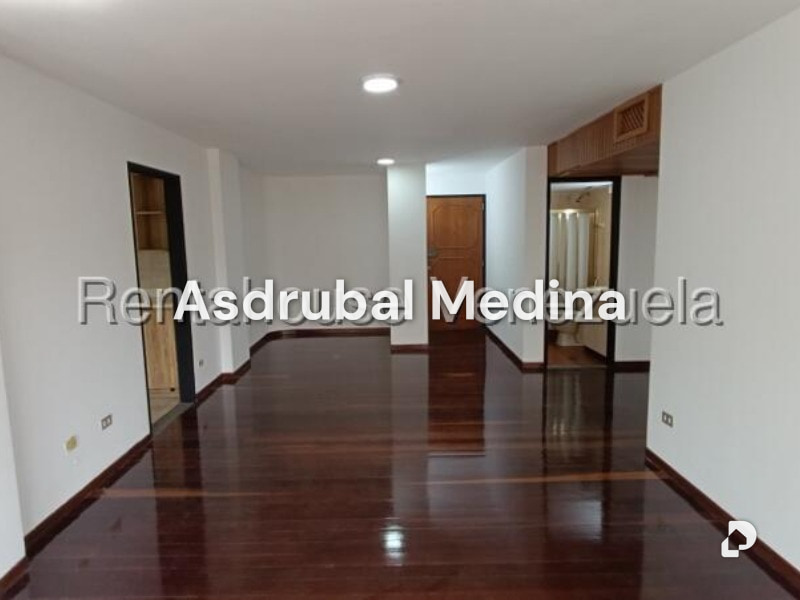 Apartamento en Altamira, Caracas – 4