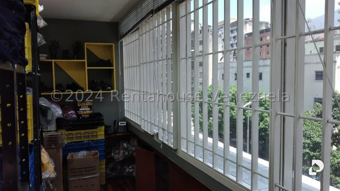 Oficina en Bello Monte, Caracas – 13